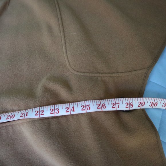 🌸SALE🌸 Joan Rivers Cape - Picture 8 of 12